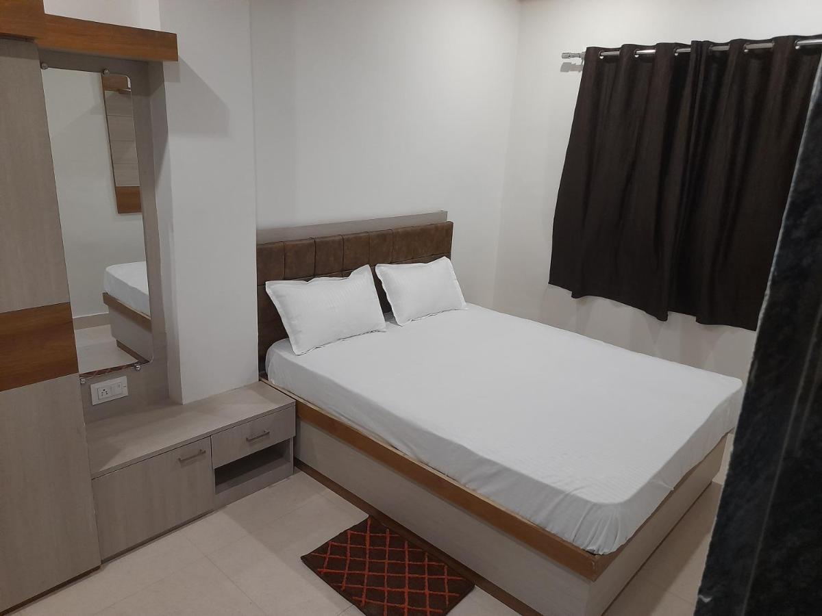 Rudraksha Guest House Varanasi Exterior photo